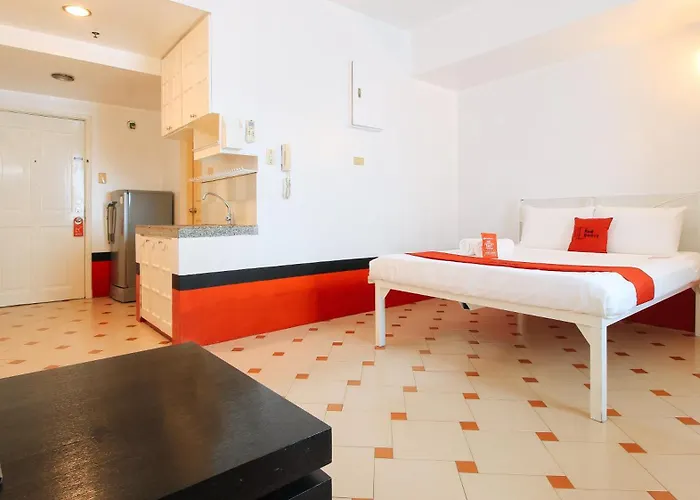 Hotel Reddoorz At The Providence Tower 2*