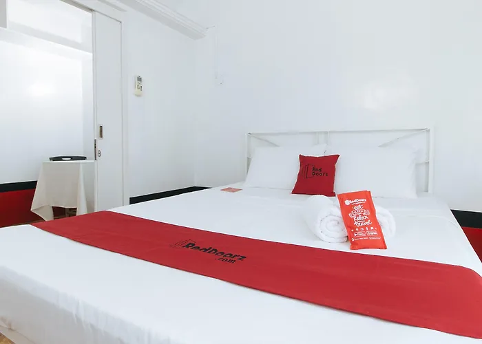 Reddoorz At The Providence Tower Hotel 2*
